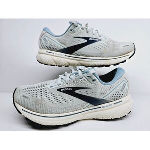 Brooks Women 8.5 Comfy footwear